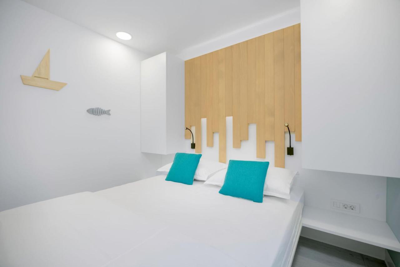 Kamp Vira Mobile Homes ฮวาร์ ภายนอก รูปภาพ